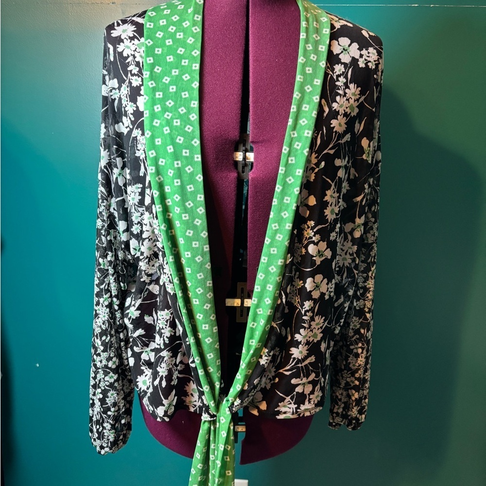 Floral Black and Green Tie-Front Blouse Cardigan